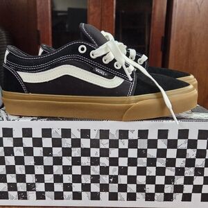 NIB Vans Sneakers